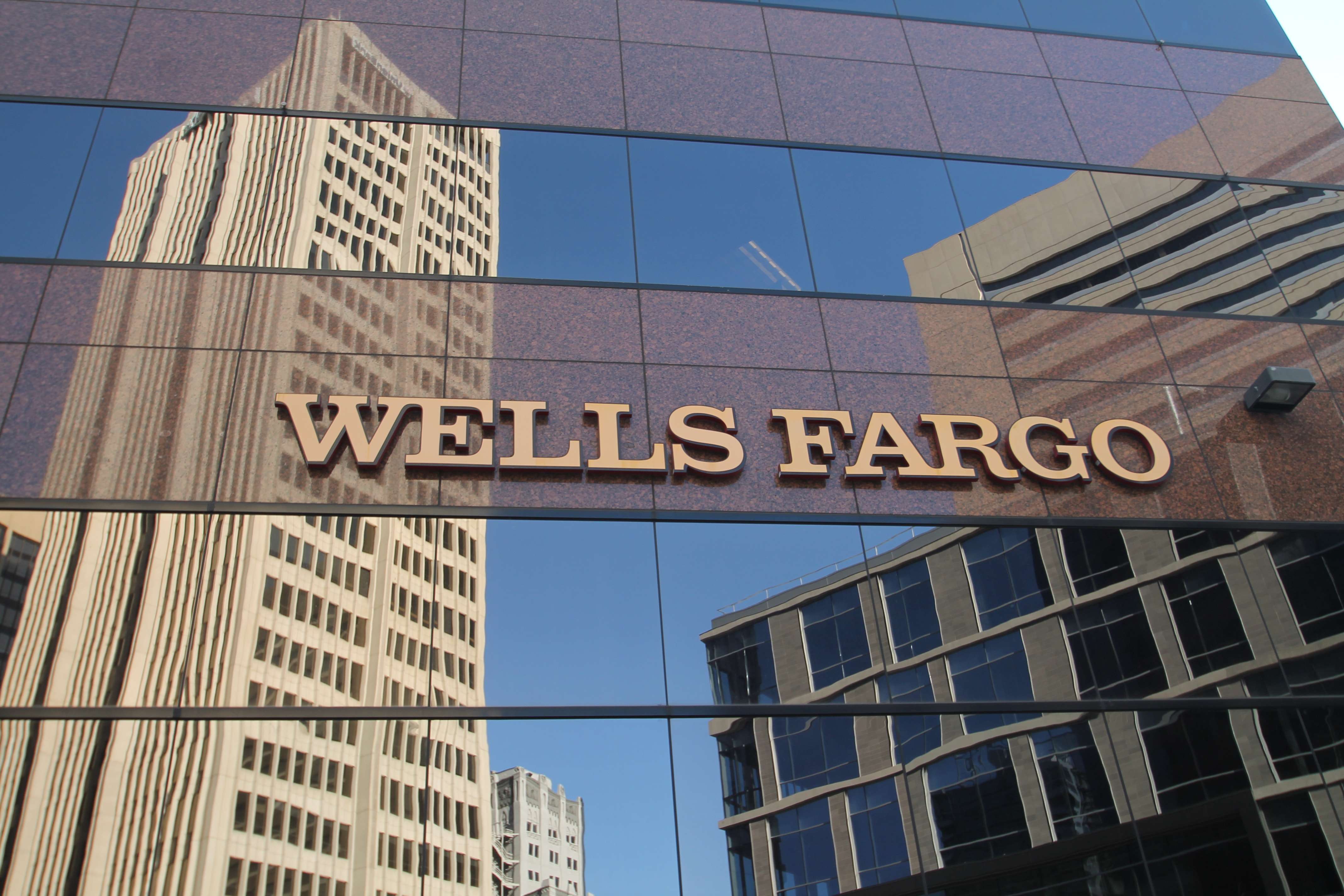 Wells Fargo name on building, Savings Accounts
